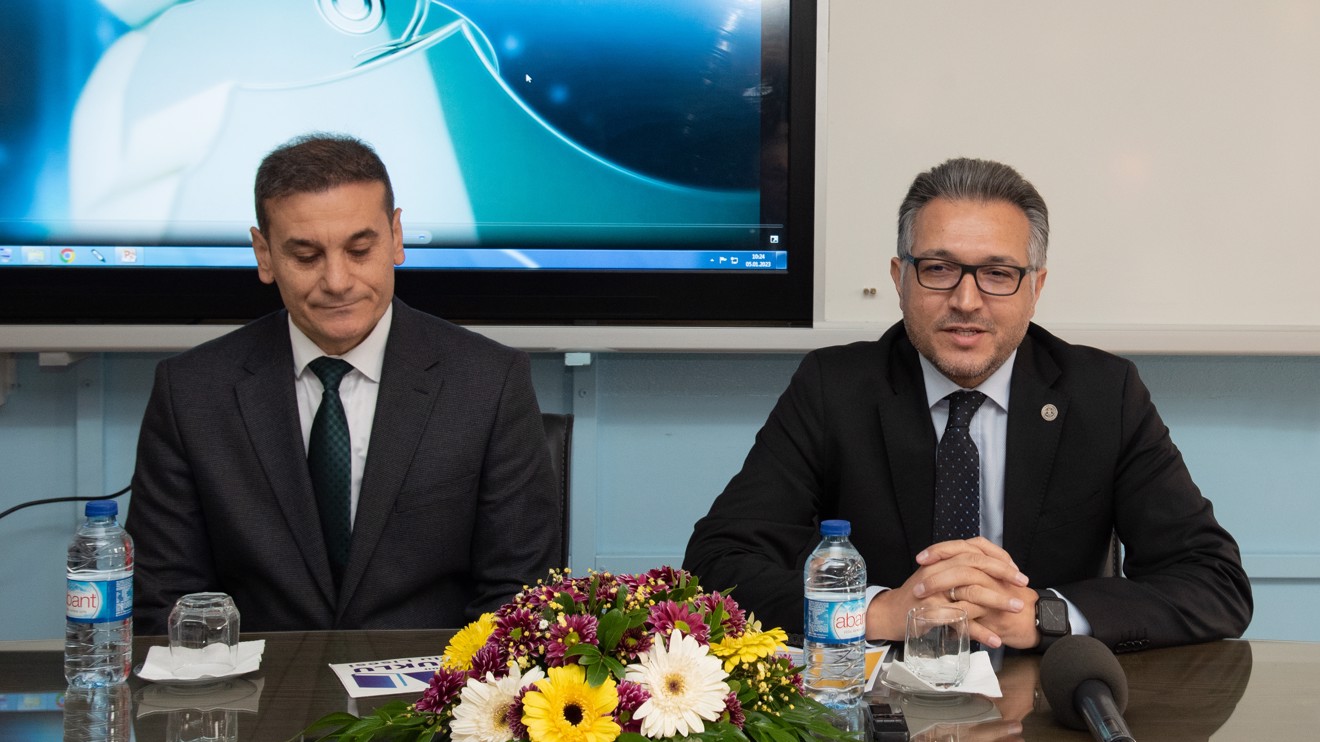 Rektör Prof. Dr. Aksoy, lise öğrencileriyle bir araya geldi